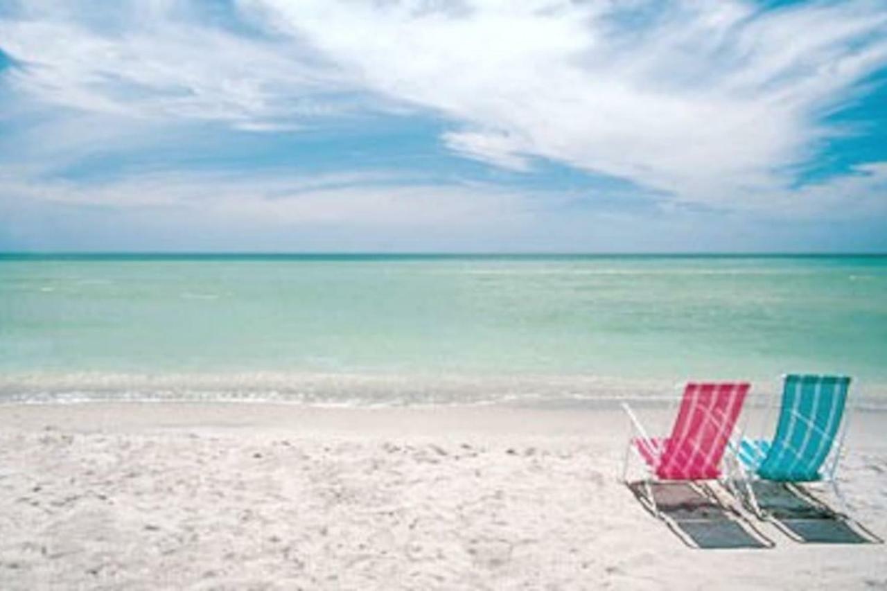 Where The Sun Meets The Water St. Pete Beach Exterior photo