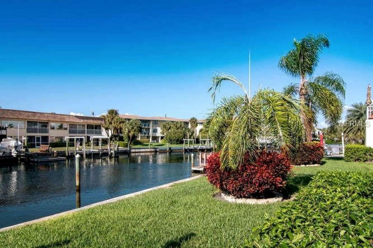 Where The Sun Meets The Water St. Pete Beach Exterior photo